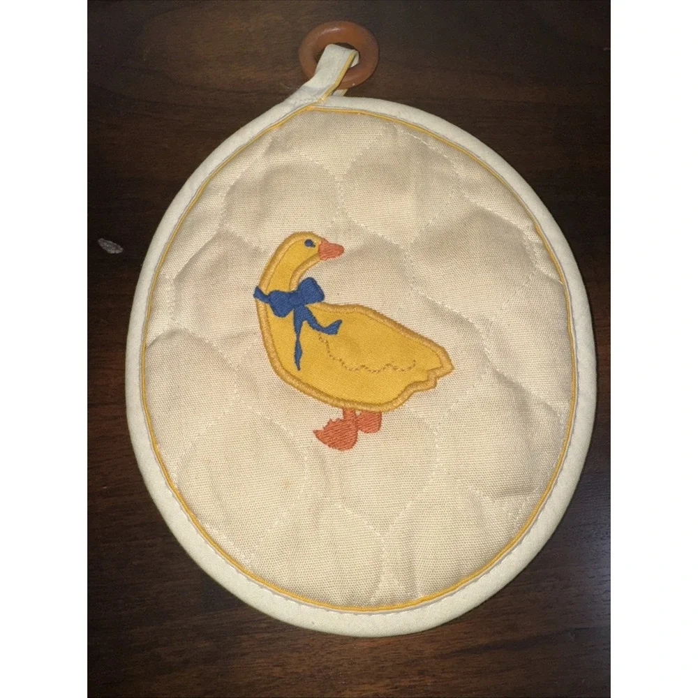Franco Usa Country Classic Embroideries Oven‎ Potholder Yellow Duck Trivet Oval